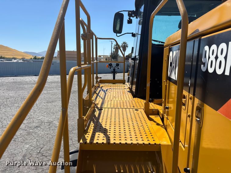 image for item YA3979 2015 Caterpillar 988K wheel loader