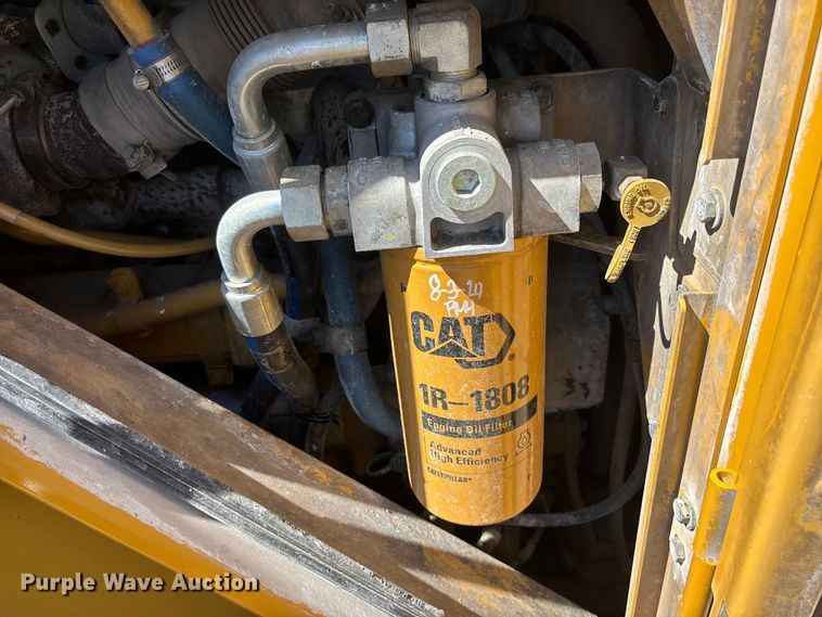 image for item YA3979 2015 Caterpillar 988K wheel loader