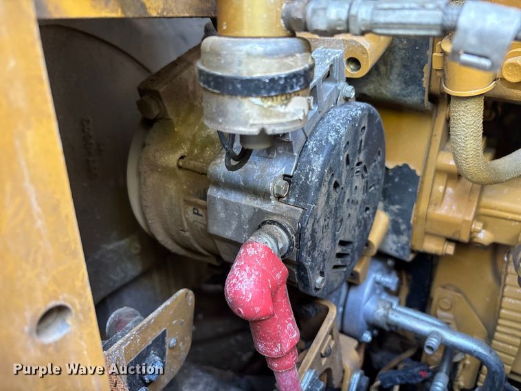 image for item YA3979 2015 Caterpillar 988K wheel loader