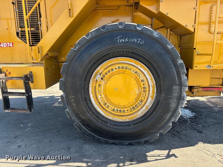 image for item YA3979 2015 Caterpillar 988K wheel loader