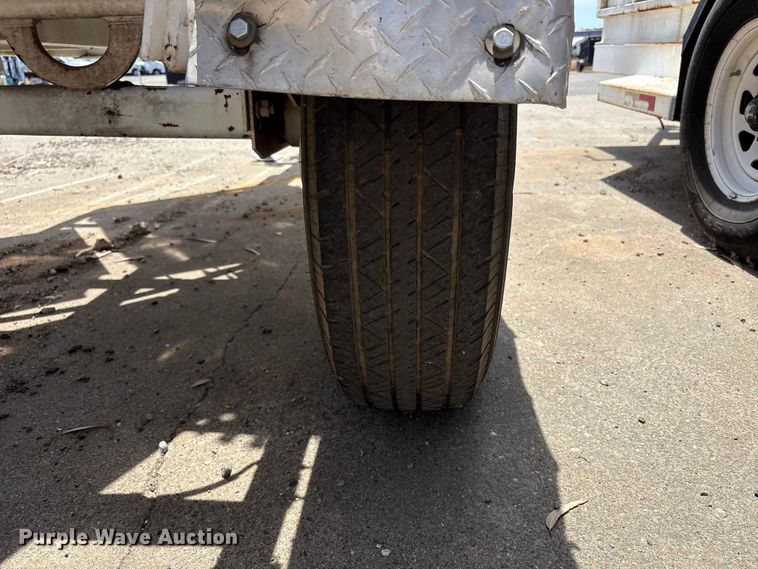 image for item YA4004 2017 Bandit 200 wood chipper