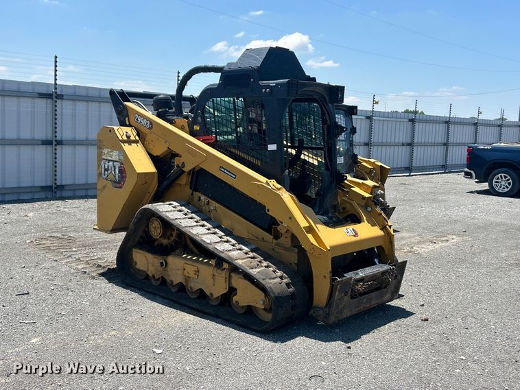 image for item YA4032 2021 Caterpillar 299D3 XE  tracked skid steer loader