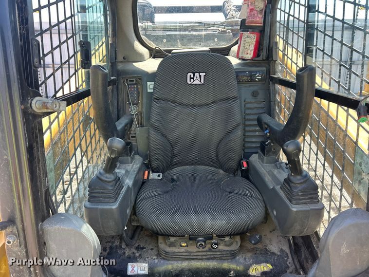 image for item YA4032 2021 Caterpillar 299D3 XE  tracked skid steer loader