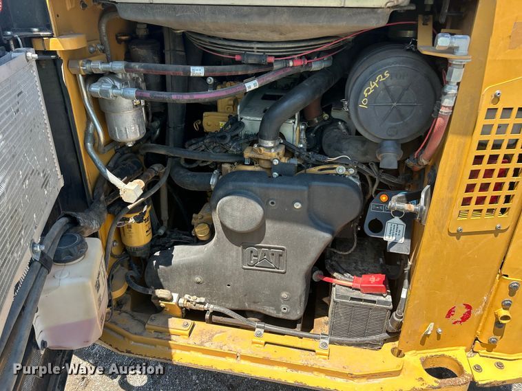 image for item YA4032 2021 Caterpillar 299D3 XE  tracked skid steer loader