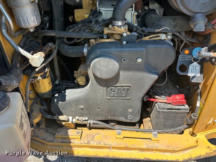 image for item YA4032 2021 Caterpillar 299D3 XE  tracked skid steer loader