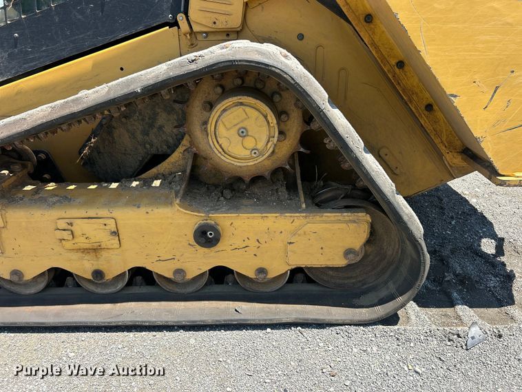 image for item YA4032 2021 Caterpillar 299D3 XE  tracked skid steer loader