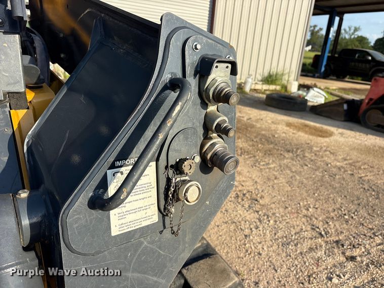 image for item YA4084 2024 John Deere 331G tracked skid steer loader