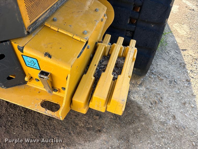 image for item YA4084 2024 John Deere 331G tracked skid steer loader