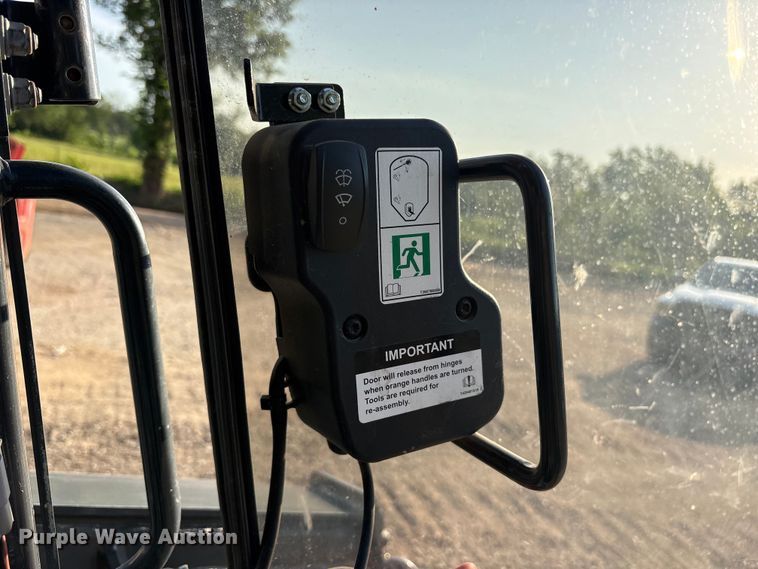 image for item YA4084 2024 John Deere 331G tracked skid steer loader