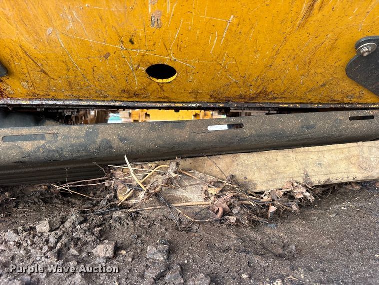 image for item YA4084 2024 John Deere 331G tracked skid steer loader