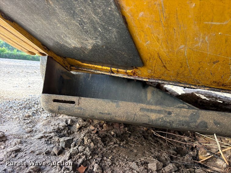 image for item YA4084 2024 John Deere 331G tracked skid steer loader