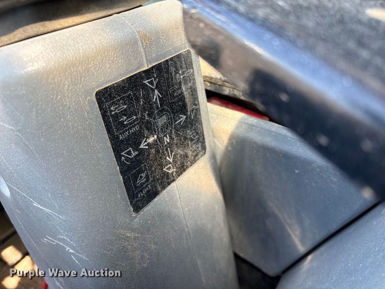image for item YA4122 2022 Manitou 2600R skid steer loader