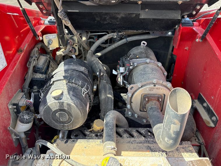 image for item YA4122 2022 Manitou 2600R skid steer loader