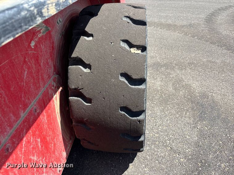 image for item YA4122 2022 Manitou 2600R skid steer loader