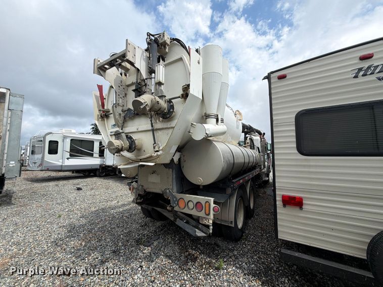 image for item YA4158 2016 Peterbilt 567 sewer jetter truck