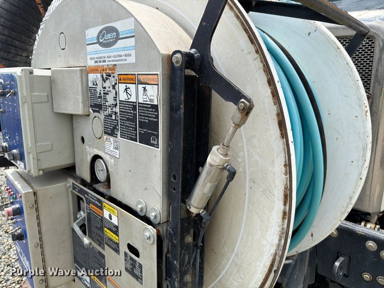 image for item YA4158 2016 Peterbilt 567 sewer jetter truck