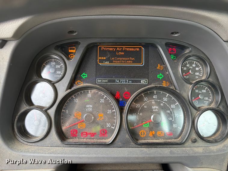 image for item YA4158 2016 Peterbilt 567 sewer jetter truck