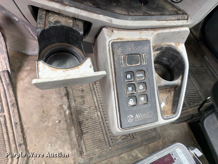 image for item YA4158 2016 Peterbilt 567 sewer jetter truck