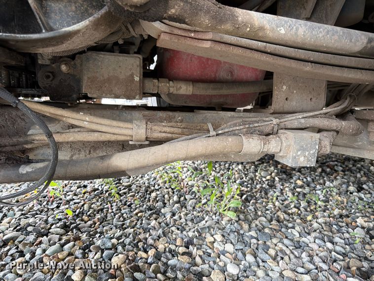 image for item YA4158 2016 Peterbilt 567 sewer jetter truck