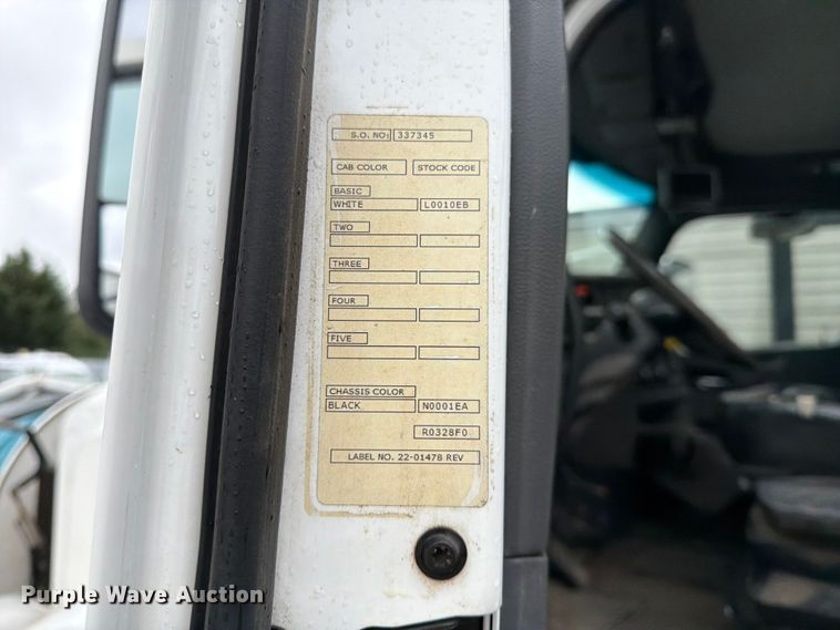 image for item YA4158 2016 Peterbilt 567 sewer jetter truck