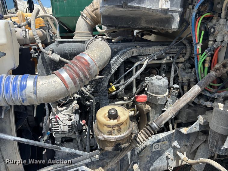 image for item YA4221 2017 Kenworth T880 dump truck