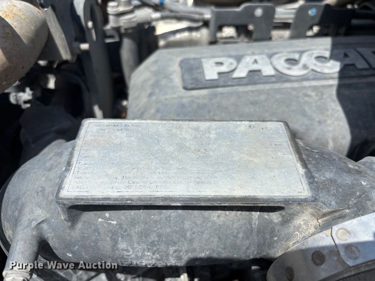 image for item YA4221 2017 Kenworth T880 dump truck