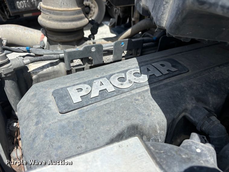 image for item YA4221 2017 Kenworth T880 dump truck