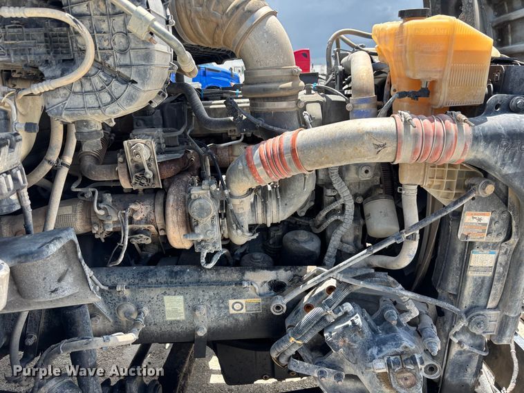 image for item YA4221 2017 Kenworth T880 dump truck
