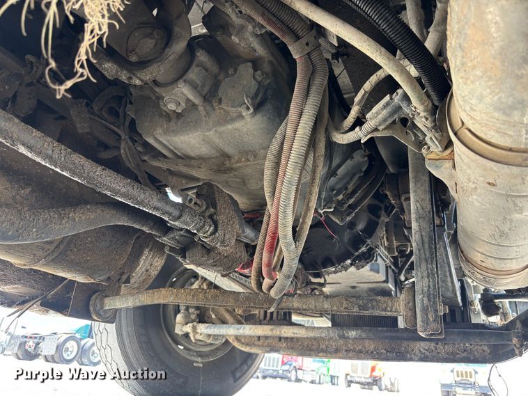 image for item YA4221 2017 Kenworth T880 dump truck