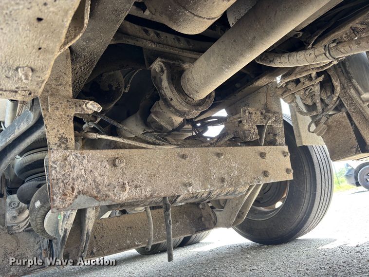 image for item YA4221 2017 Kenworth T880 dump truck