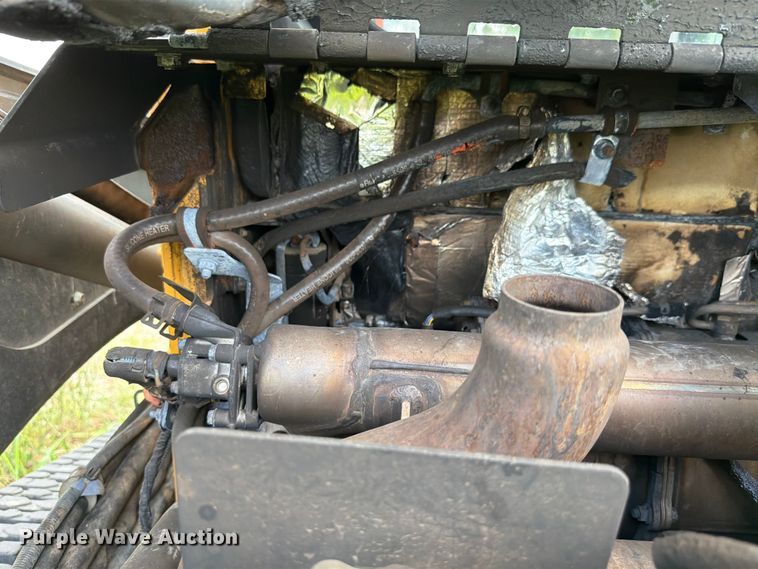 image for item YA4232 2021 John Deere 333G tracked skid steer loader