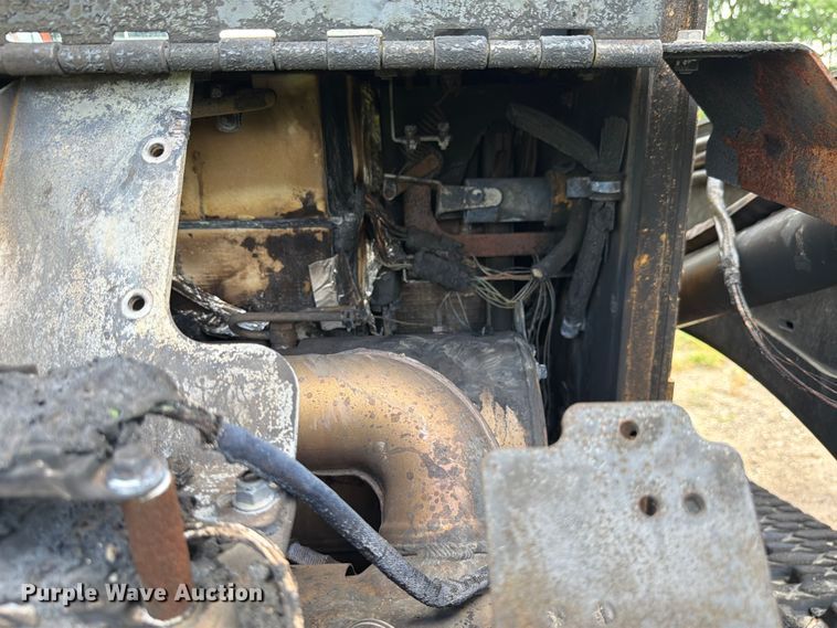 image for item YA4232 2021 John Deere 333G tracked skid steer loader