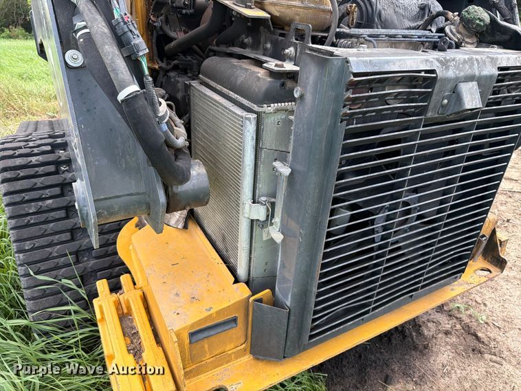 image for item YA4232 2021 John Deere 333G tracked skid steer loader