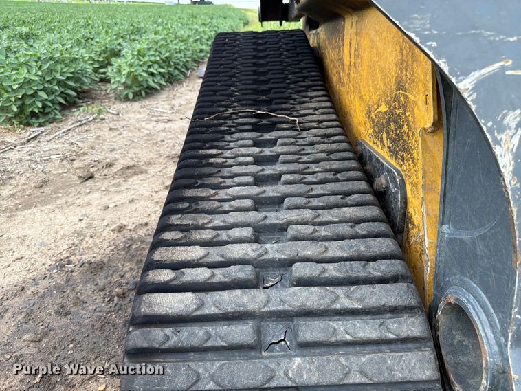 image for item YA4232 2021 John Deere 333G tracked skid steer loader