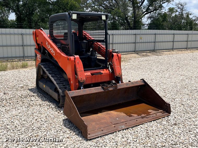 image for item YA4242 2022 Kubota SVL75-2 tracked skid steer loader