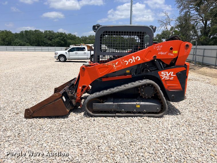image for item YA4242 2022 Kubota SVL75-2 tracked skid steer loader