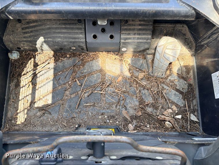 image for item YA4242 2022 Kubota SVL75-2 tracked skid steer loader