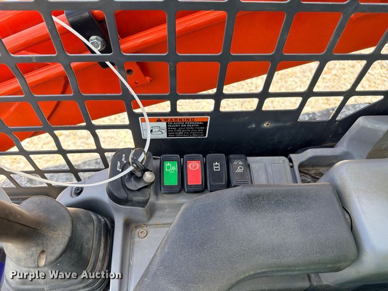 image for item YA4242 2022 Kubota SVL75-2 tracked skid steer loader