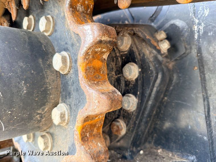 image for item YA4242 2022 Kubota SVL75-2 tracked skid steer loader