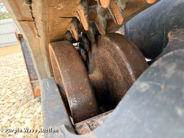 image for item YA4242 2022 Kubota SVL75-2 tracked skid steer loader