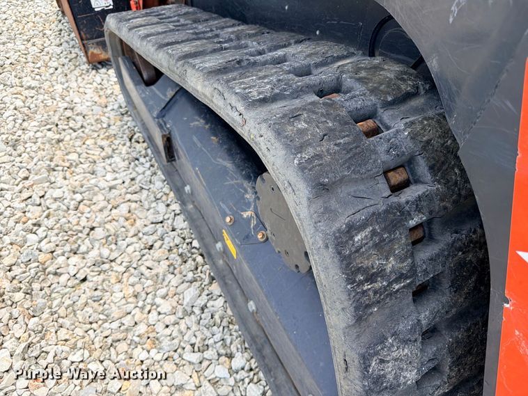 image for item YA4242 2022 Kubota SVL75-2 tracked skid steer loader