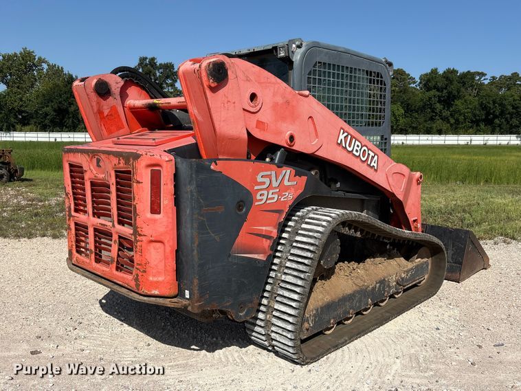 image for item YA4244 2017 Kubota SVL95-2S tracked skid steer loader