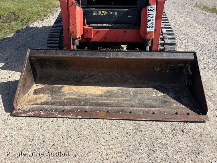 image for item YA4244 2017 Kubota SVL95-2S tracked skid steer loader