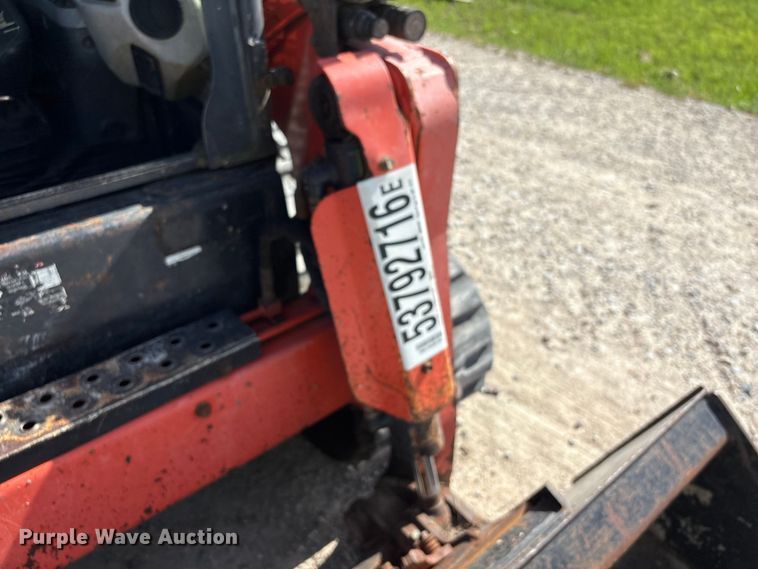 image for item YA4244 2017 Kubota SVL95-2S tracked skid steer loader