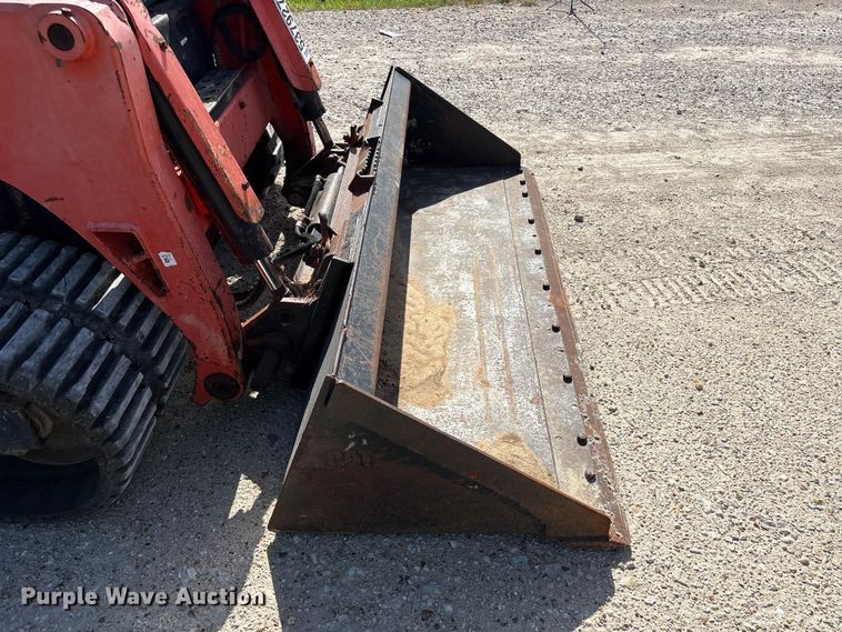image for item YA4244 2017 Kubota SVL95-2S tracked skid steer loader