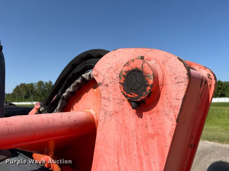 image for item YA4244 2017 Kubota SVL95-2S tracked skid steer loader