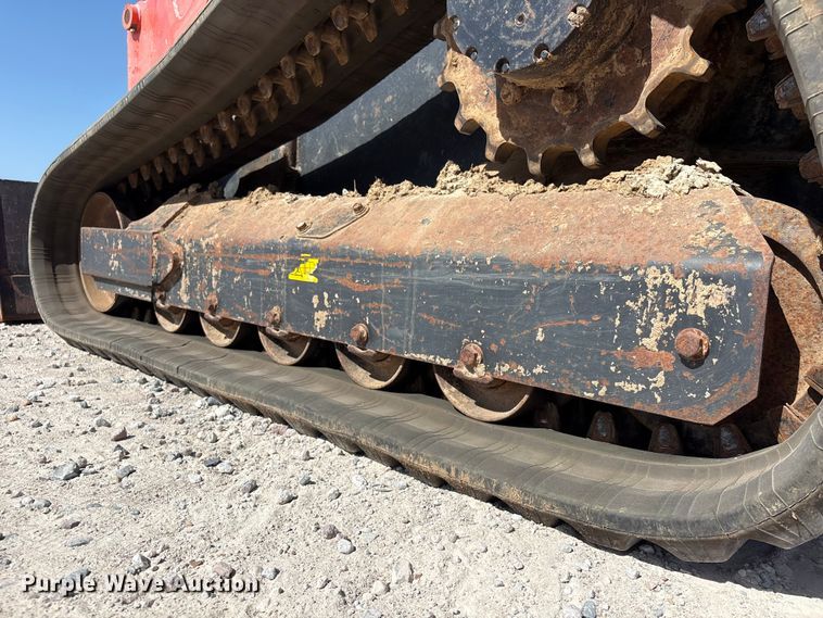 image for item YA4244 2017 Kubota SVL95-2S tracked skid steer loader