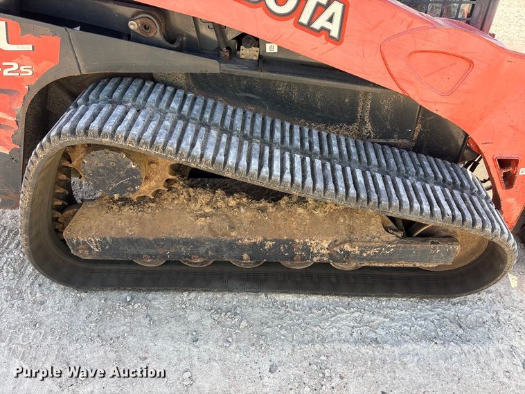 image for item YA4244 2017 Kubota SVL95-2S tracked skid steer loader