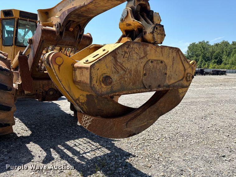 image for item YA6154 2015 TigerCat 630E skidder