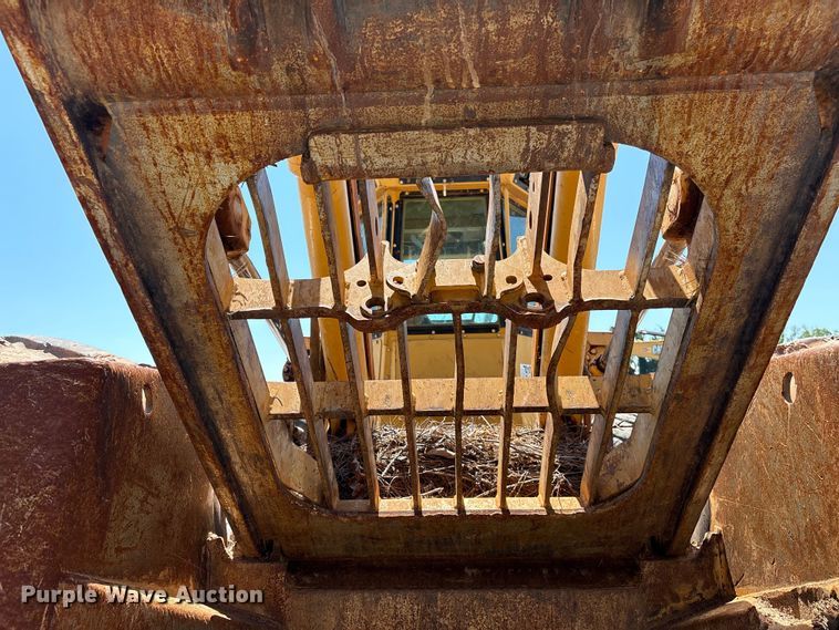 image for item YA6154 2015 TigerCat 630E skidder